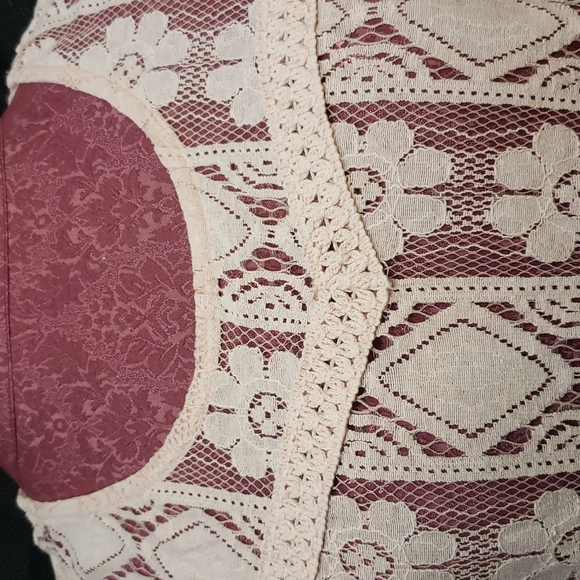 Adorable Lace tank top, Size XXL / 19 - Picture 4 of 5